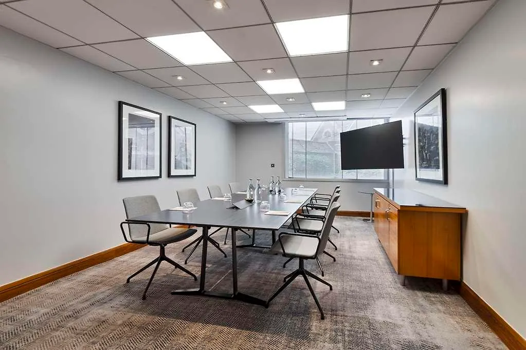 Radisson Hotel And Conf Centre London Heathrow 4*,