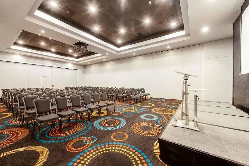 Radisson Hotel And Conf Centre London Heathrow 4*,